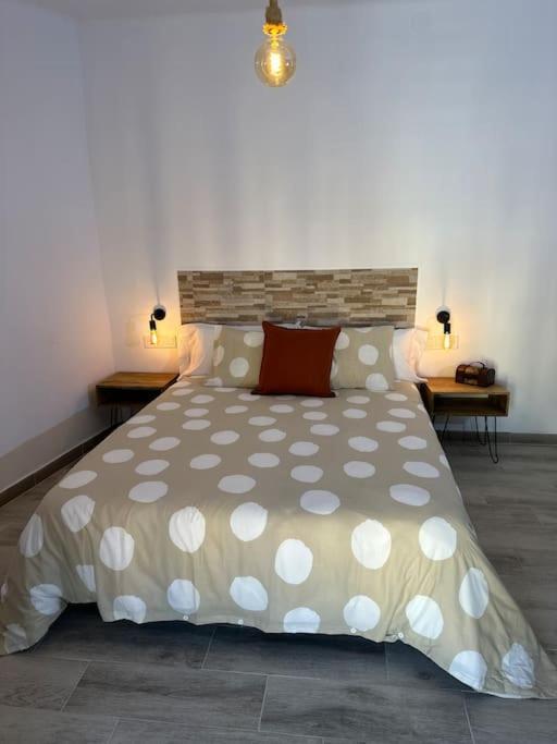 Habitacion Montgros En Casa Cami De Les Aiguees Monistrol De Montserrat Bagian luar foto